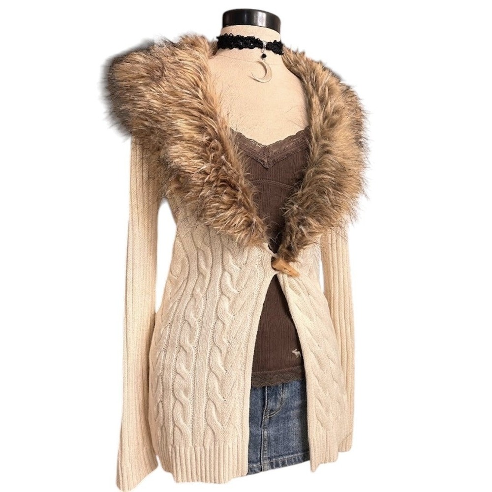 vintage y2k Cable Knit Faux Fur Collar Cardigan Sweater MEDIUM Cottagecore